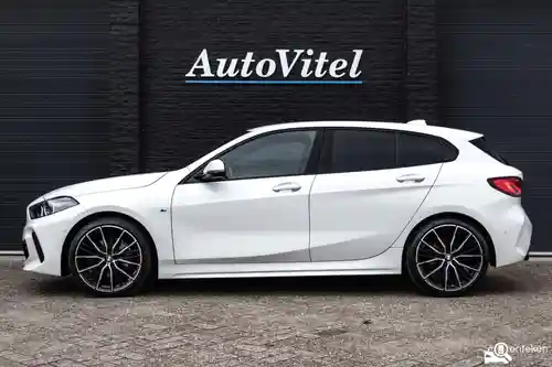 BMW 118i 2022