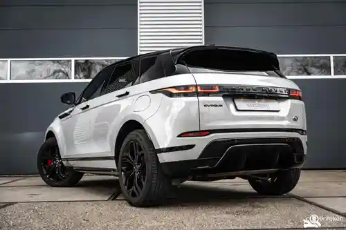 Land Rover Range Rover Evoque P300e 2023