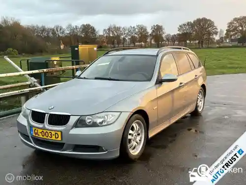 BMW 318i Touring 2006