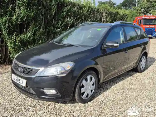 KIA cee´d Sporty Wagon 1.6 CRDi 90 2010