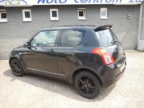 Suzuki Swift 1300 2009