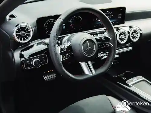 Mercedes-Benz A 180 2024