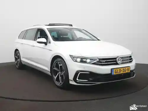 VW Passat Variant GTE 2020