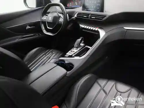 Peugeot 5008 1.2 PureTech 130 2020