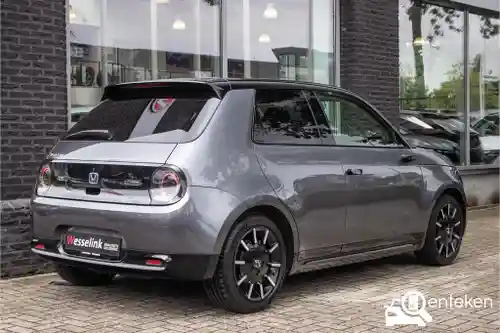 Honda E 2021