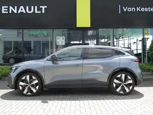 Renault E-Tech Electric EV40 130hp standard charge 2024