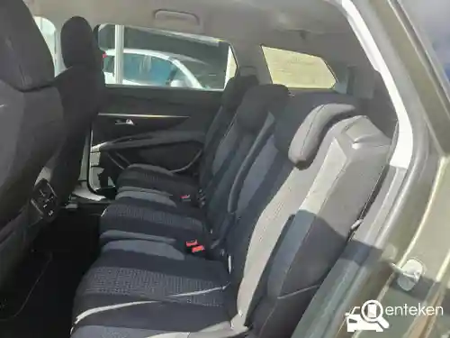 Peugeot 5008 1.2 PureTech 130 2017