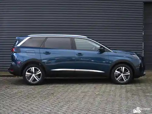 Peugeot 5008 1.2 PureTech 130 2022