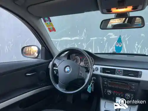 BMW 318i Touring 2009