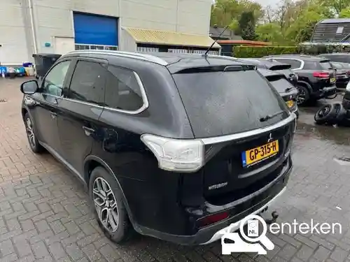 Mitsubishi Outlander 2.0 Plug-In Hybrid 2015