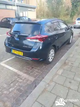 Toyota Auris 1.8 Hybrid 2015