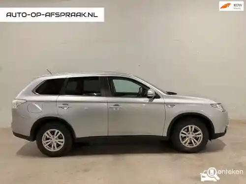 Mitsubishi Outlander 2.0 Plug-In Hybrid 2015