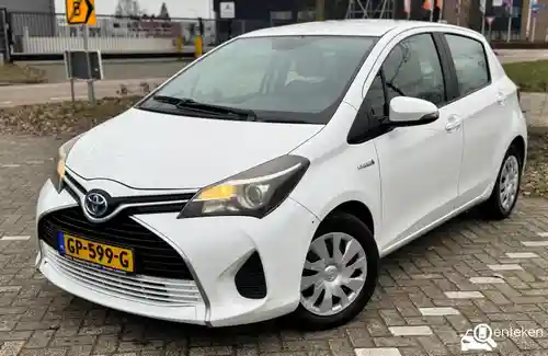 Toyota Yaris 1.5 Hybrid 2015