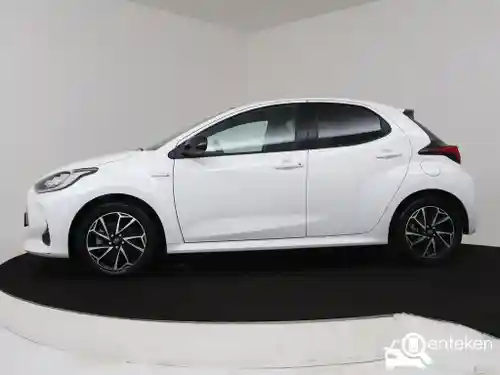 Toyota Yaris 1.5 Hybrid 116 2021