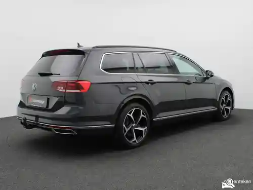 VW Passat Variant GTE 2021