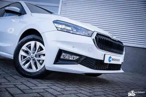 Skoda Fabia 1.0 TSI 2024