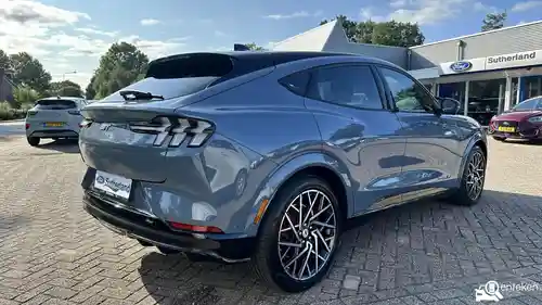 Ford Mustang Mach-E GT 2024