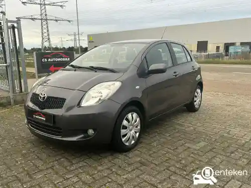 Toyota Yaris 1.3 2009