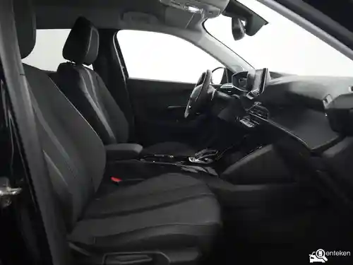 Peugeot 2008 1.2 PureTech 130 2021