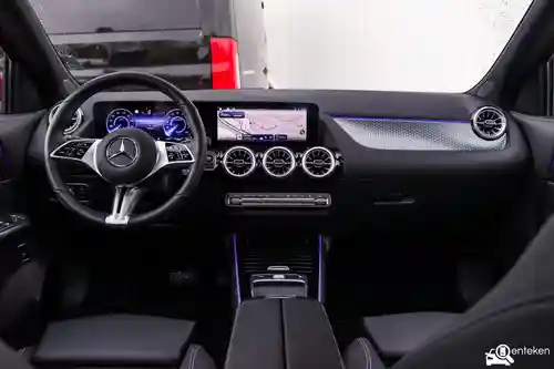 Mercedes-Benz EQA 250+ 2024