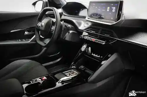 Peugeot 2008 1.2 PureTech 130 2024