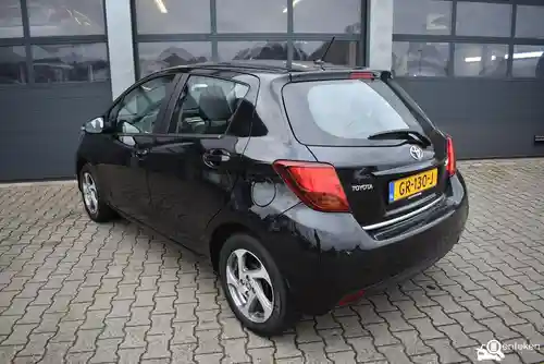 Toyota Yaris 1.33 2015