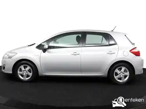 Toyota Auris 1.8 Hybrid 2012