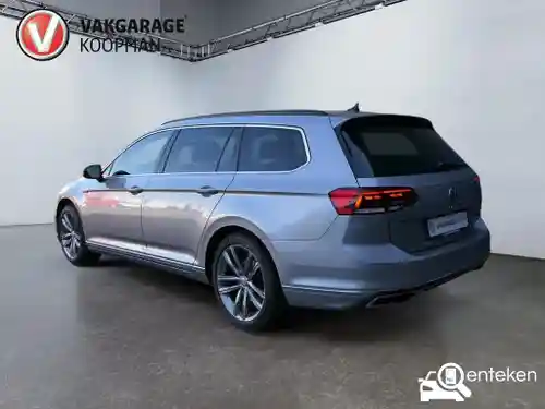 VW Passat Variant GTE 2022