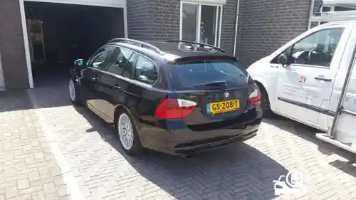 BMW 320i Touring 2006
