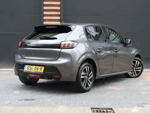 Peugeot 208 1.2 PureTech 100 2023
