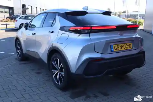 Toyota C-HR 1.8 Hybrid 2024