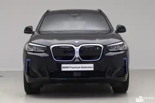 BMW iX3 2023
