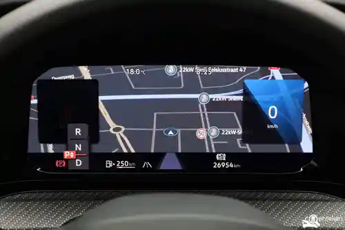 VW Golf 1.5 eTSI 2023