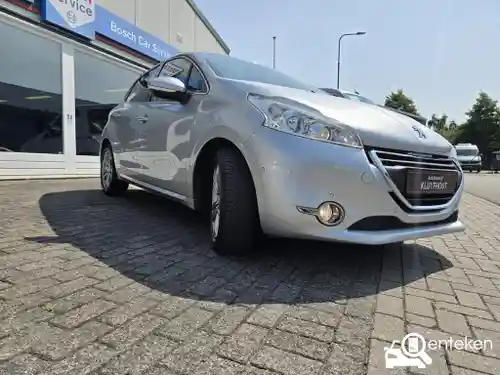 Peugeot 208 1.2 PureTech 82 2014
