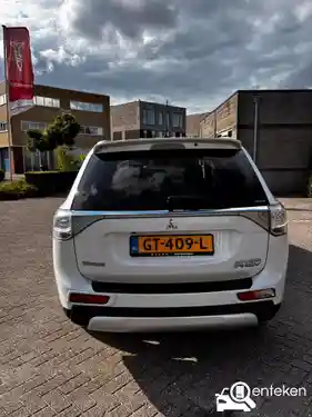 Mitsubishi Outlander 2.0 Plug-In Hybrid 2015