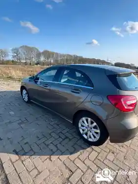 Mercedes-Benz A 180 2013