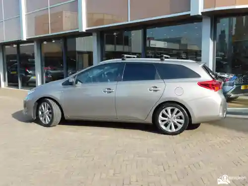 Toyota Auris Touring Sports 1.8 Hybrid 2013