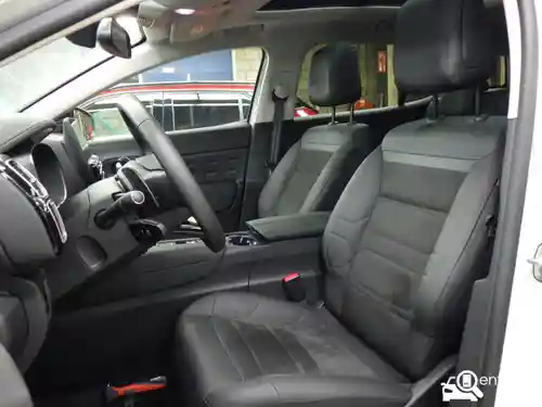 Citroen C5 Aircross Hybrid 136 2024