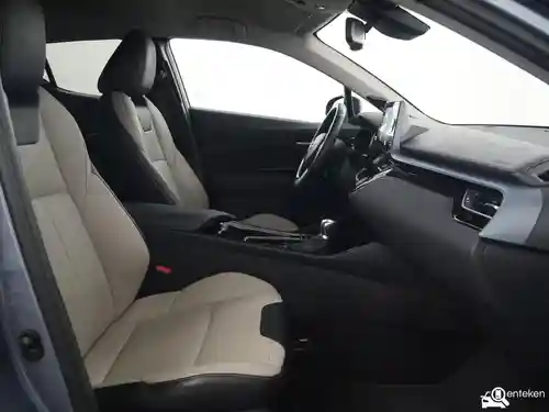 Toyota C-HR 2.0 Hybrid 2021