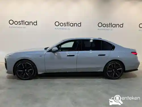 BMW i7 xDrive60 2024