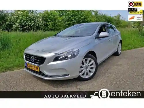 Volvo V40 T3 2015