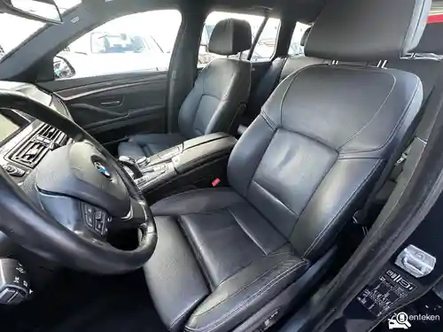 BMW 528i Touring 2013