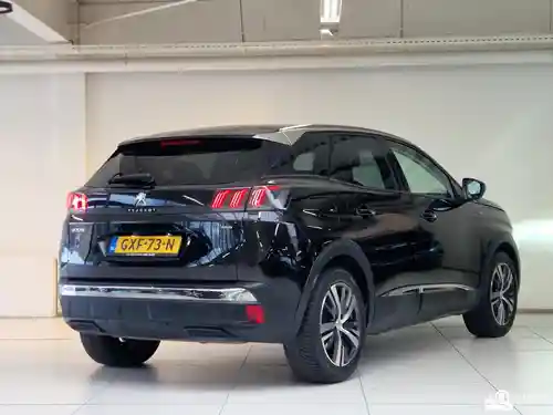 Peugeot 3008 1.6 Plug-In Hybrid 225 2022