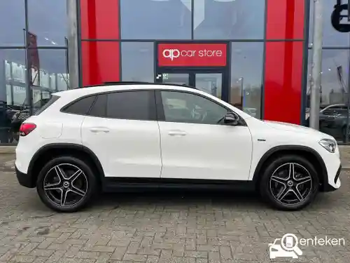 Mercedes-Benz GLA 250 e 2020