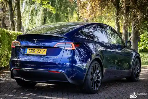 Tesla Model Y Performance 2024
