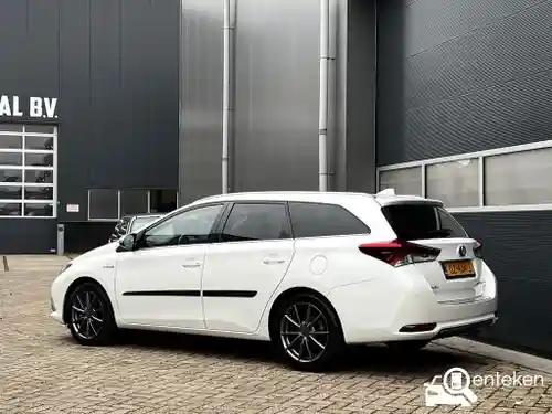 Toyota Auris Touring Sports 1.8 Hybrid 2015