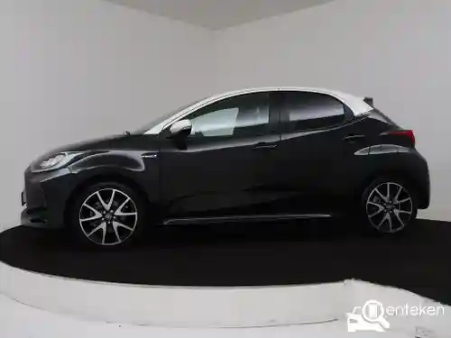 Toyota Yaris 1.5 Hybrid 116 2021