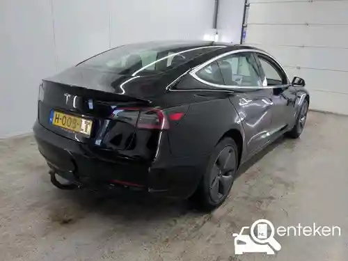 Tesla Model 3 Standard Range Plus 2020