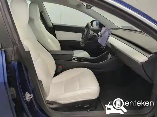 Tesla Model 3 Standard Range Plus 2020