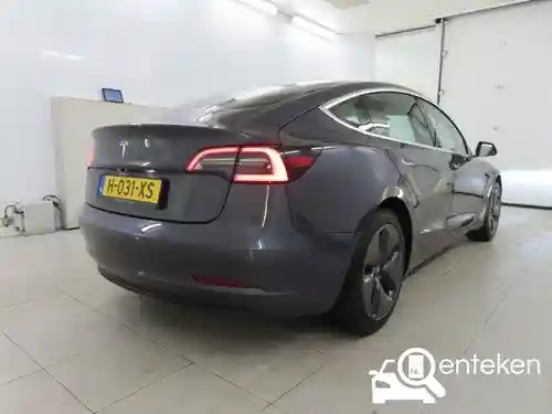 Tesla Model 3 Standard Range Plus 2020